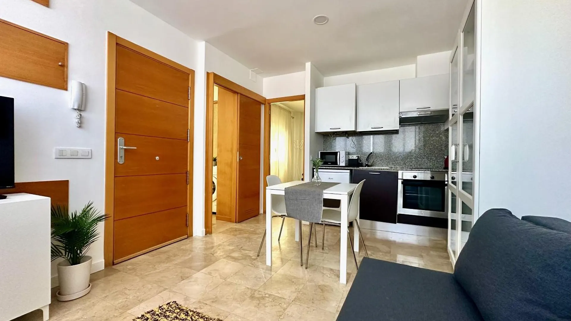 Pambnb - Cozy Refurbished City Center Apartment Санта-Крус-де-Тенерифе